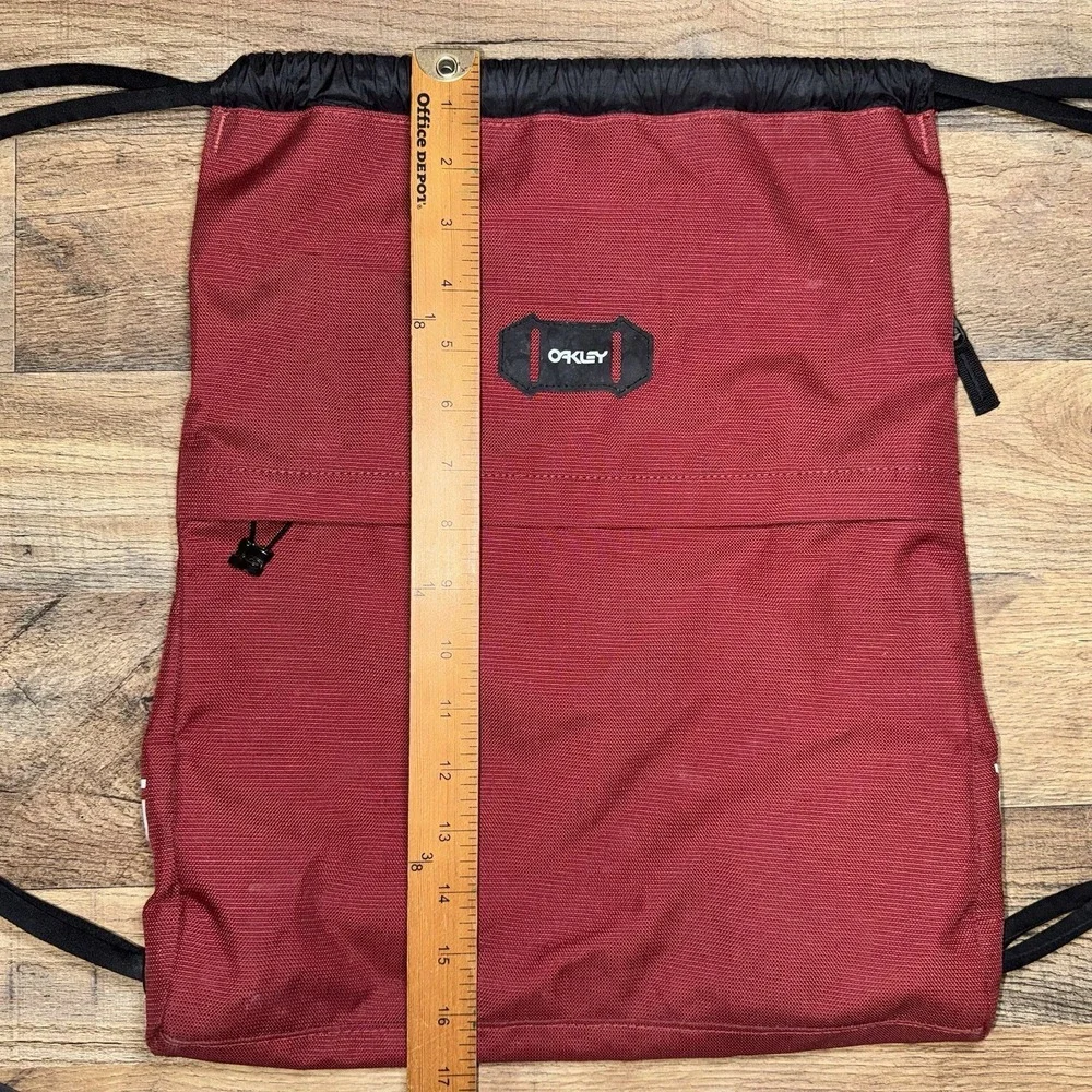 Oakley Street Satchel Bag Mens Medium Red 13L Drawstring Backpack